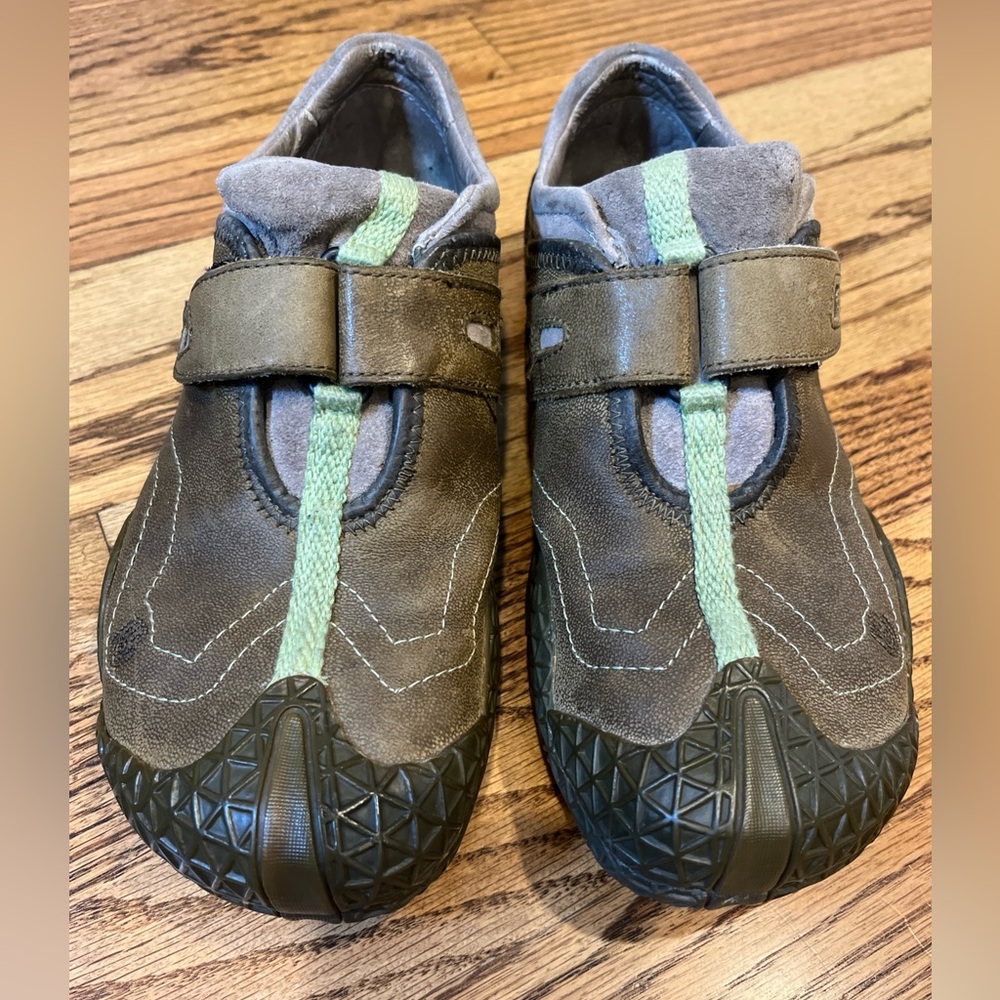 Teva Trail Hiking Shoes Adjustable Strap Brown Water Sport Women’s Size 8